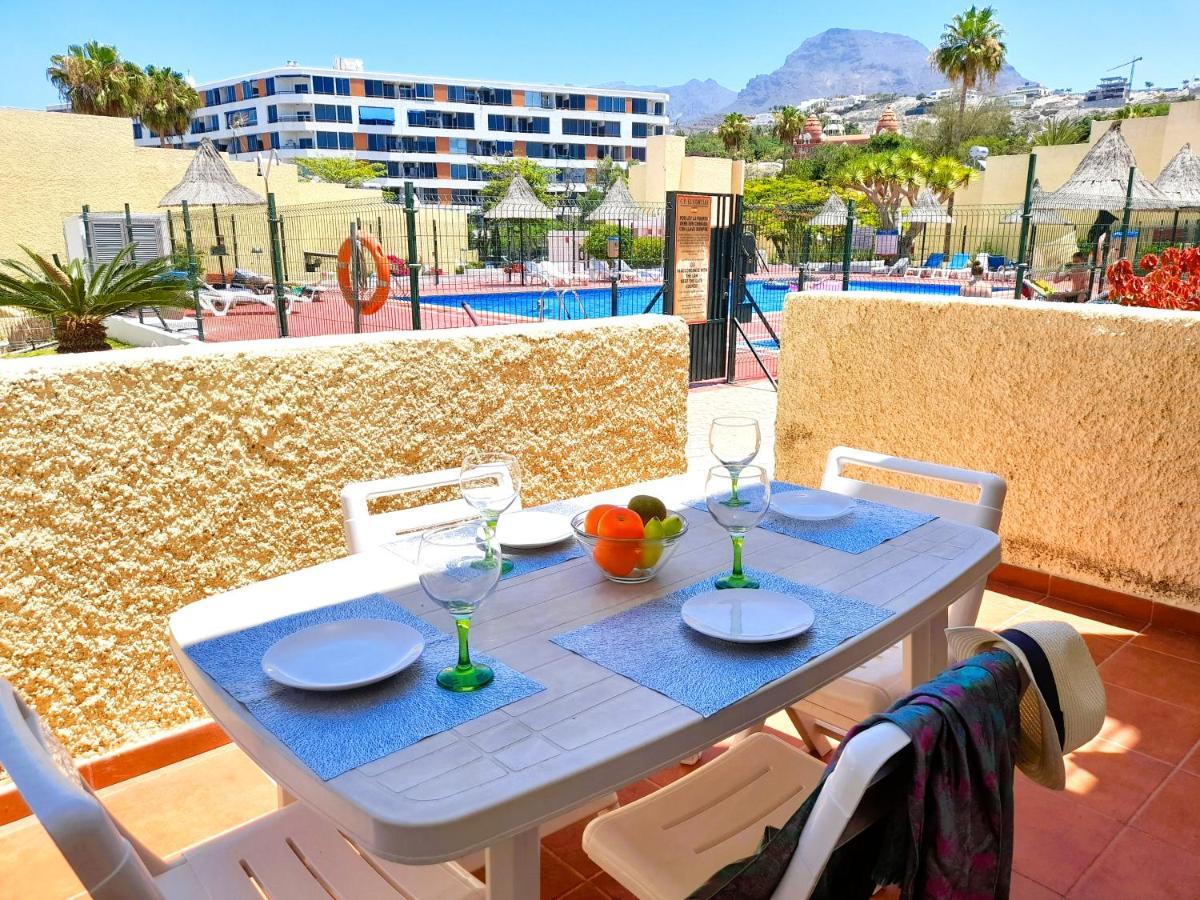 El Cortijo, Pool View Villa Playa de las Americas  Luaran gambar